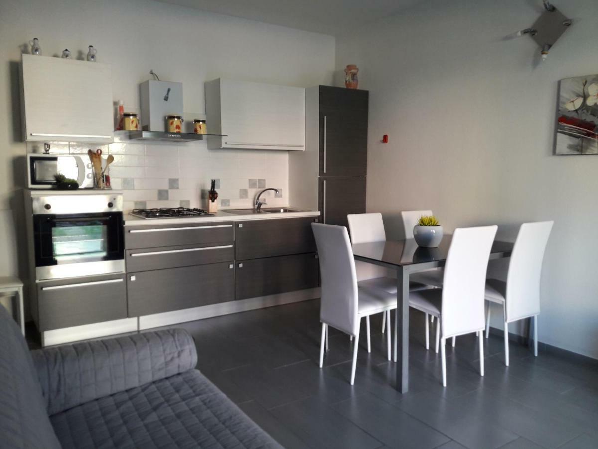 Lucrezia Apartment Valledoria  Eksteriør bilde
