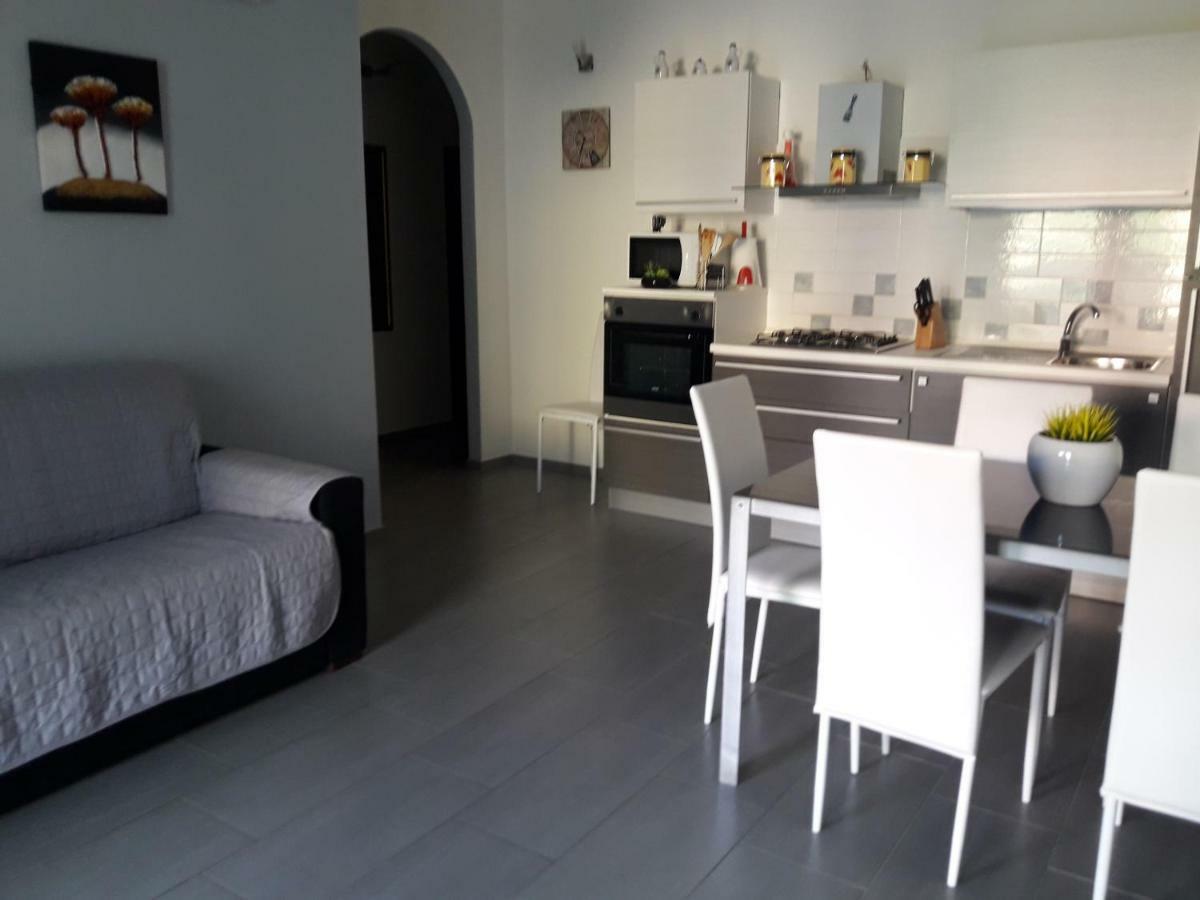 Lucrezia Apartment Valledoria  Eksteriør bilde